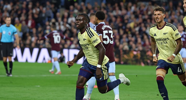 Saka Fires Arsenal Past Villa as Gunners Maintain Perfect Start